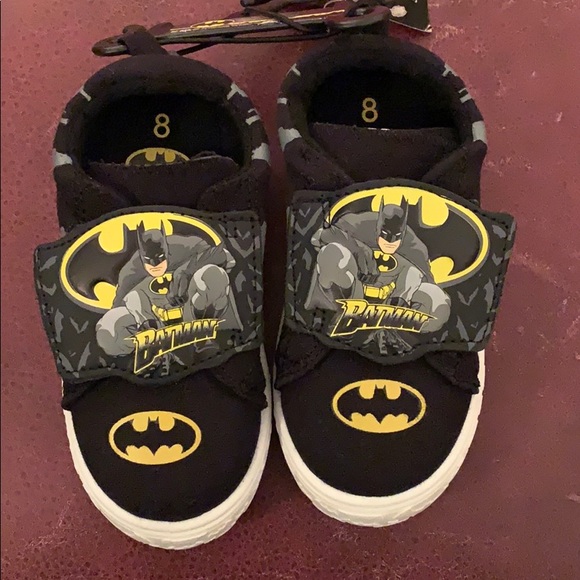batman tennis shoes